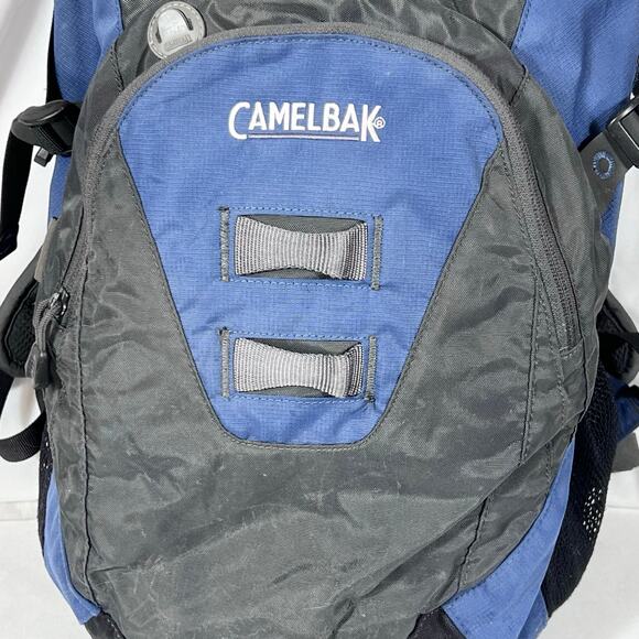 CamelBak Cloud Walker 18 Hydration Backpack No Bladder Used - Picture 5 of 13